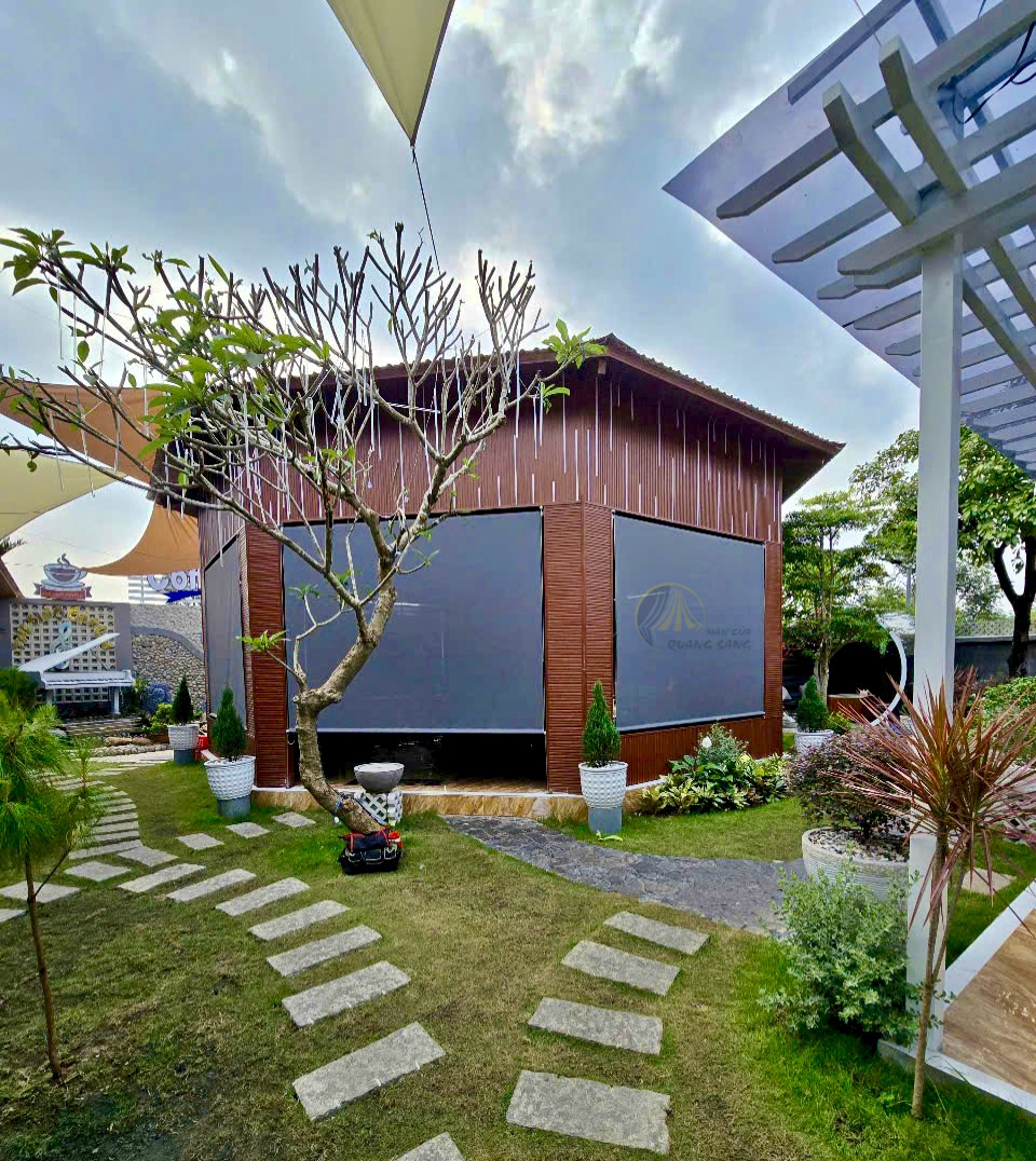 Lắp đặt rèm ngoài trời
